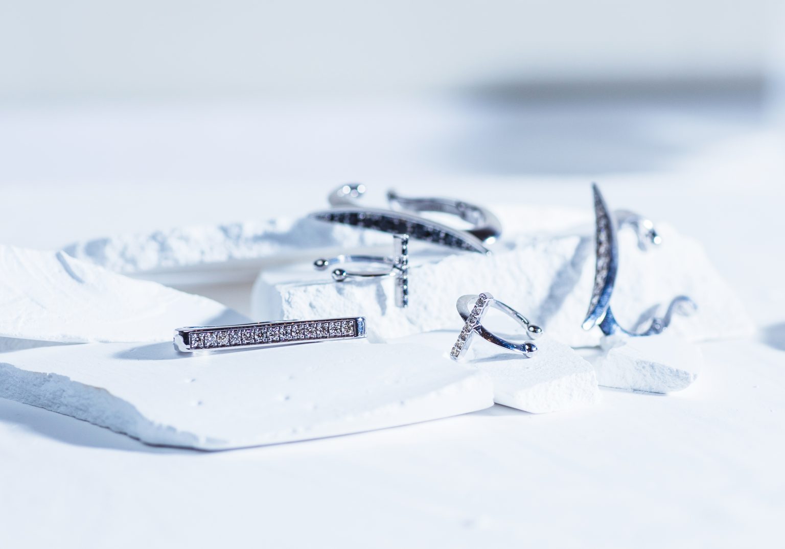 2021SS Collection “Less…”