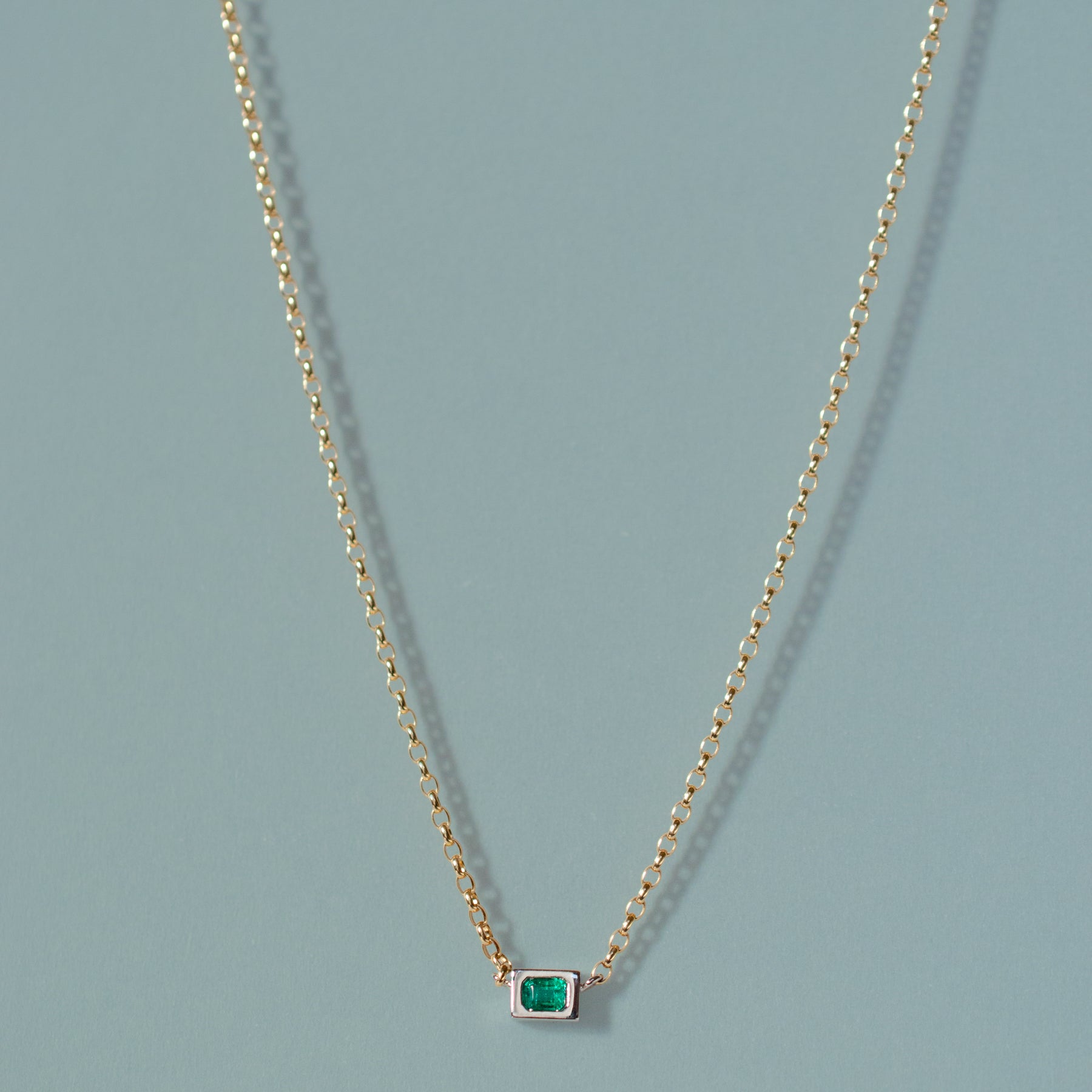 PT900,K18 エメラルドネックレス | Tesoro