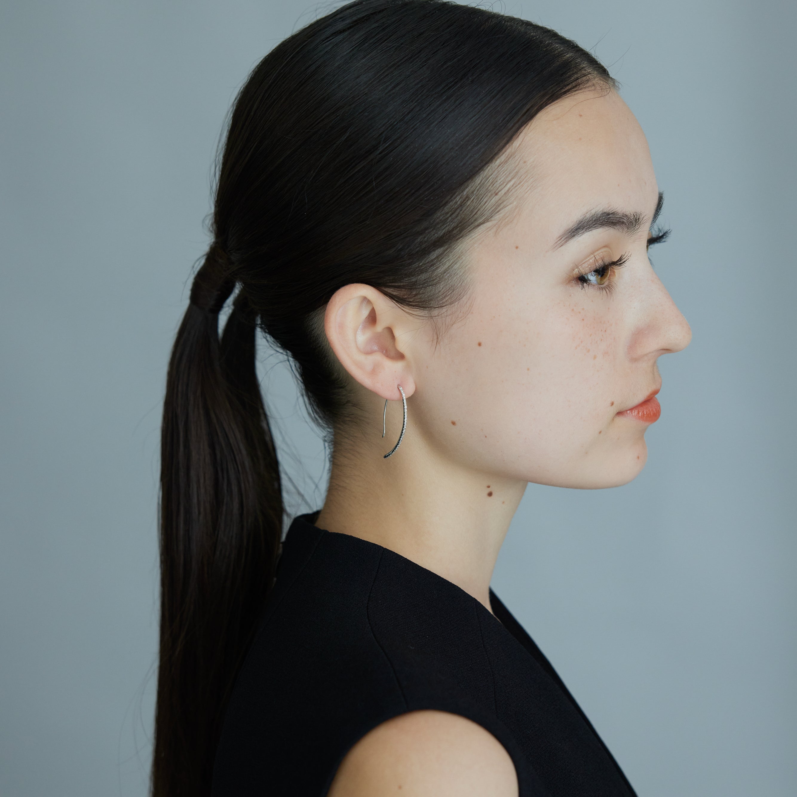 ダイヤモンドピアスフープ