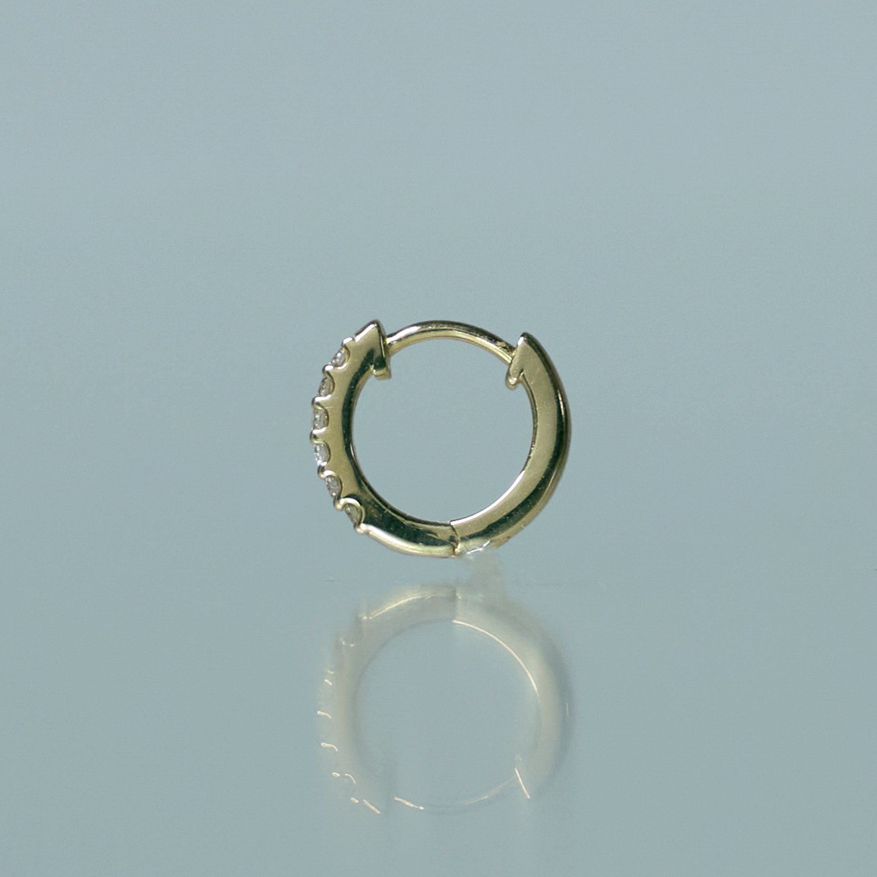 ミニマムキャッチレスダイヤピアス