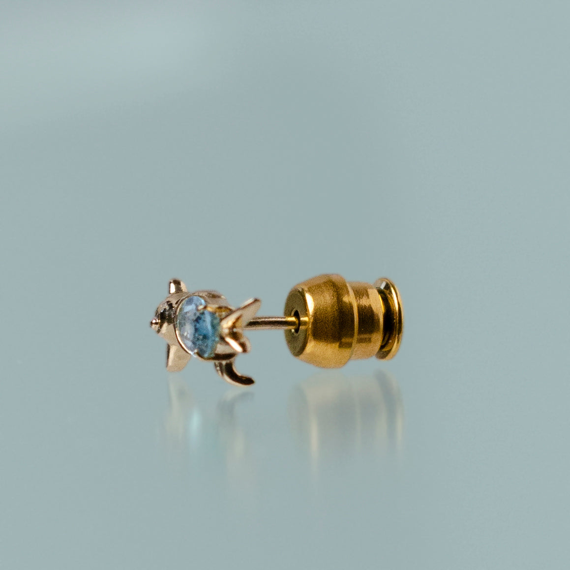アクアマリンのトリ ピアス