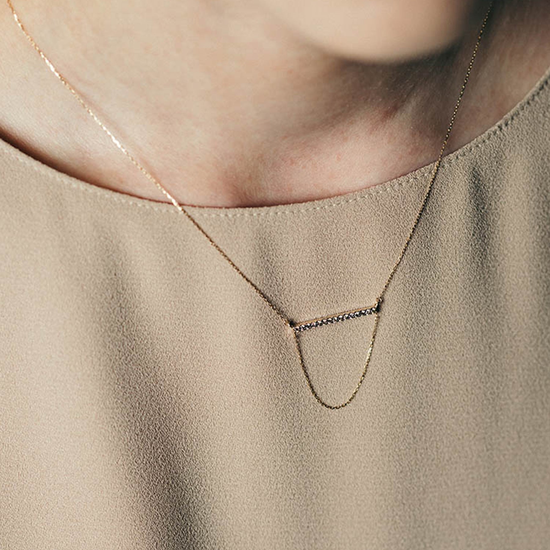 BRIDGE NECKLACE