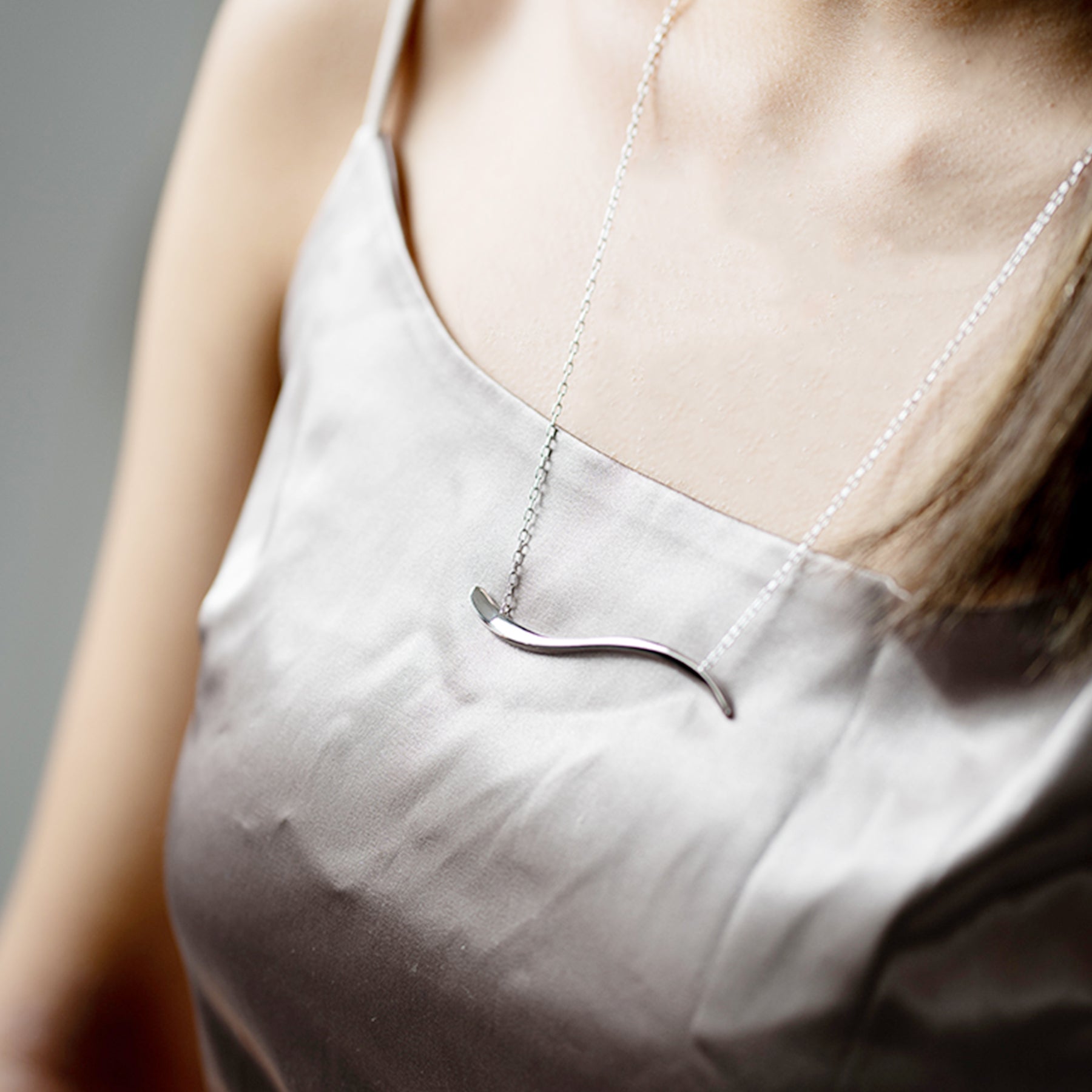 VENTO necklace