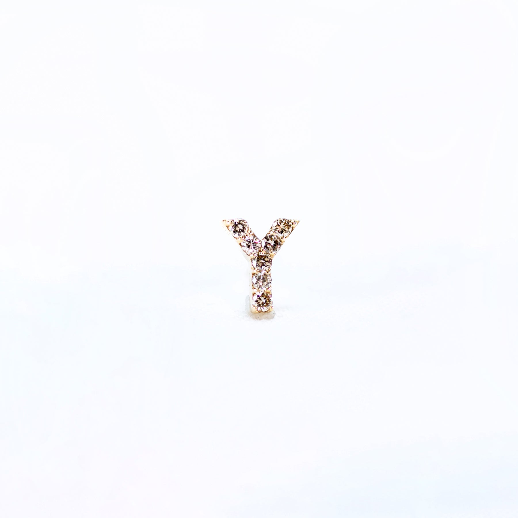 K10 イニシャルピアス A~Y