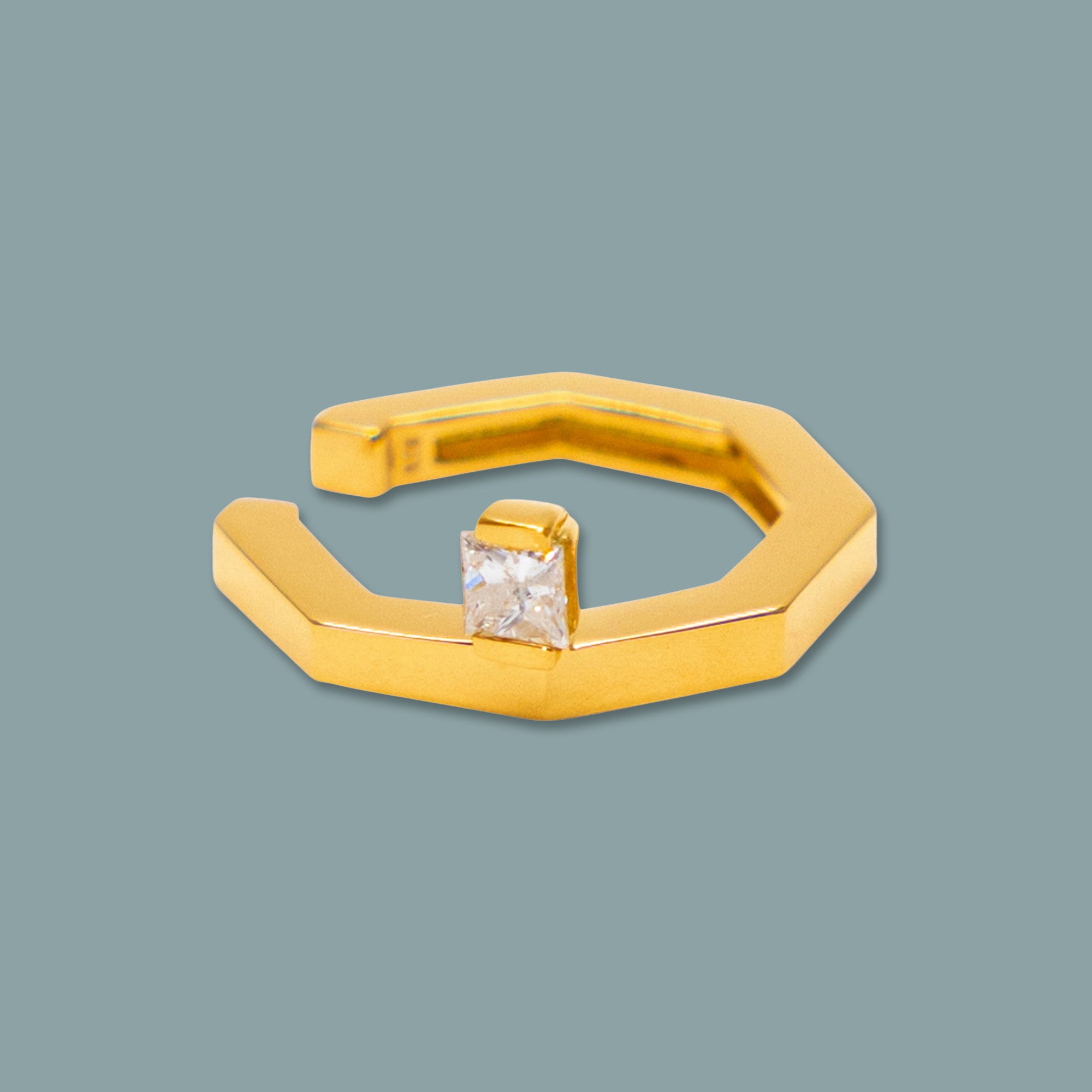 K18 GOLD プリンセスカットダイヤモンドイヤーカフ
