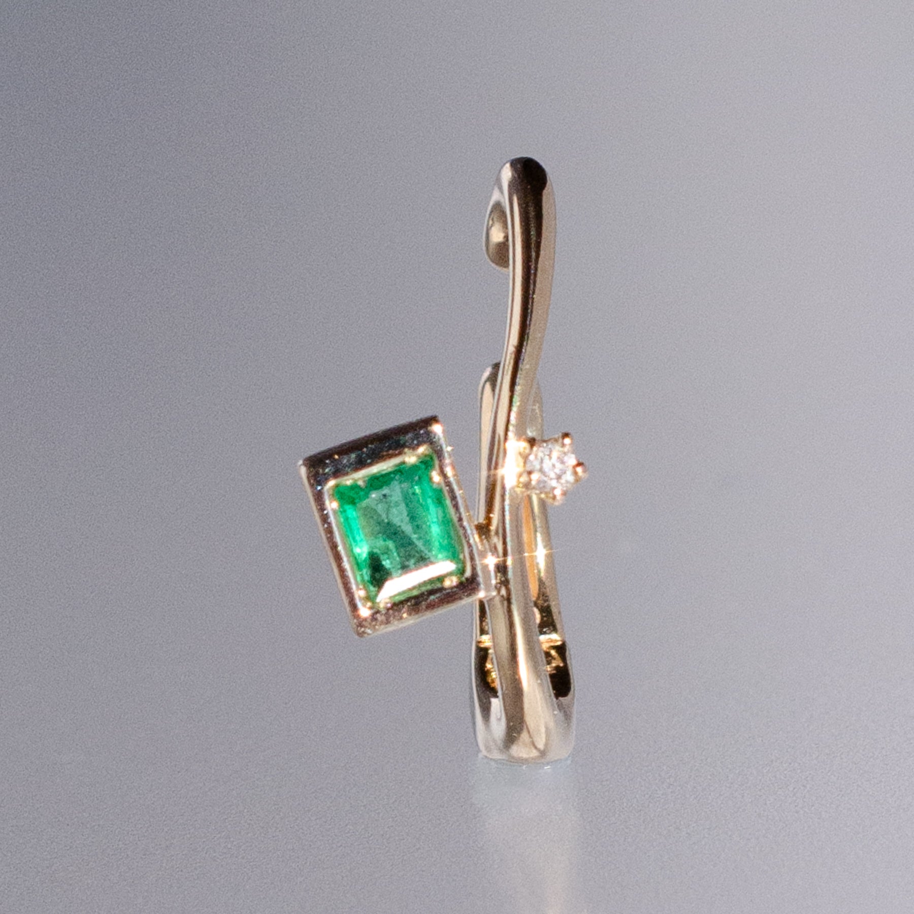 圧倒的にやさしいつけ心地のイヤージュエリー