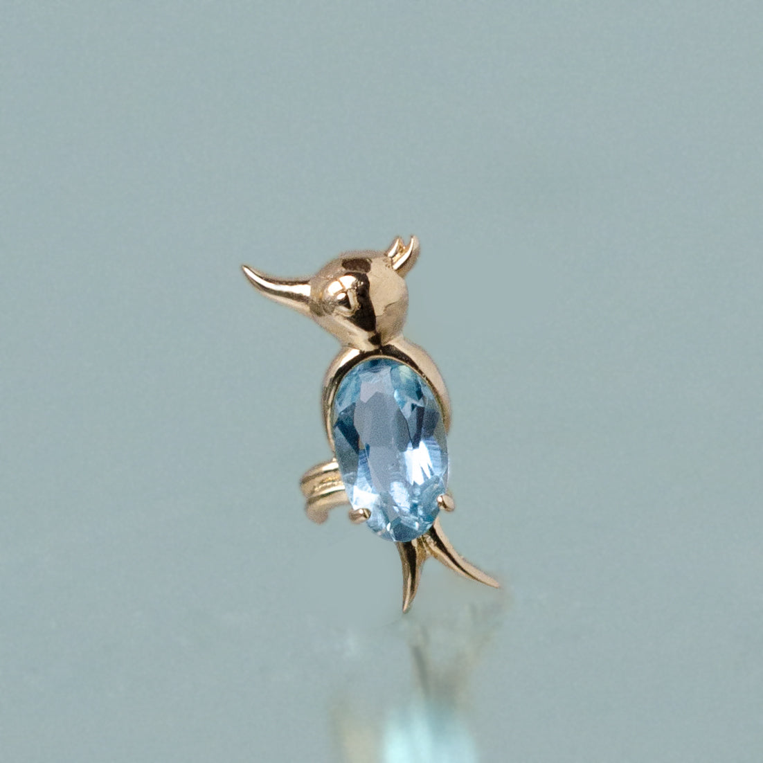 アクアマリンのトリ ピアス