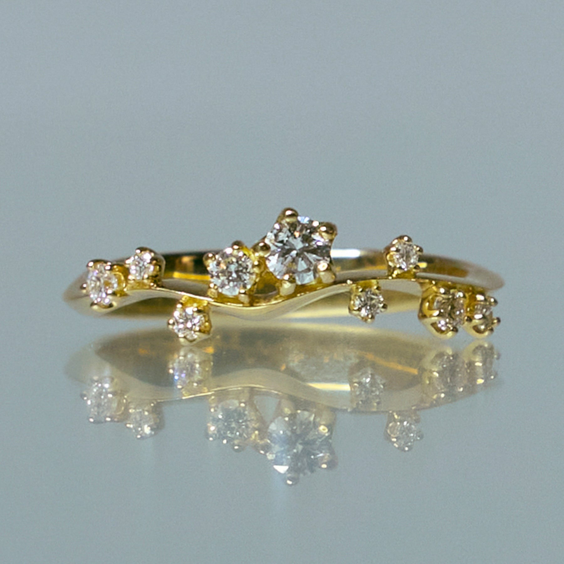 DUE DONNE ドゥエドンネ