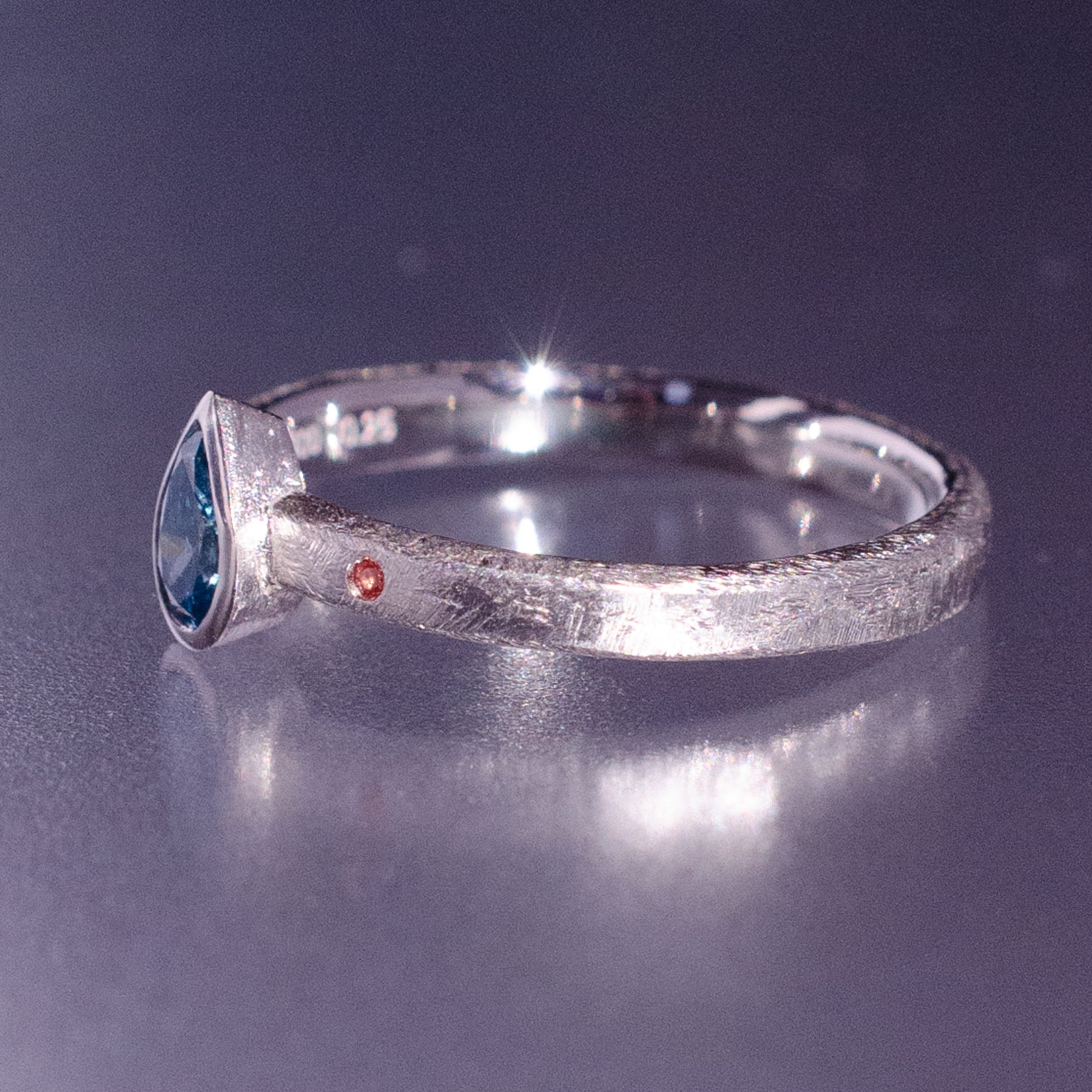 PT900 ブルーダイヤモンドリング | Tesoro